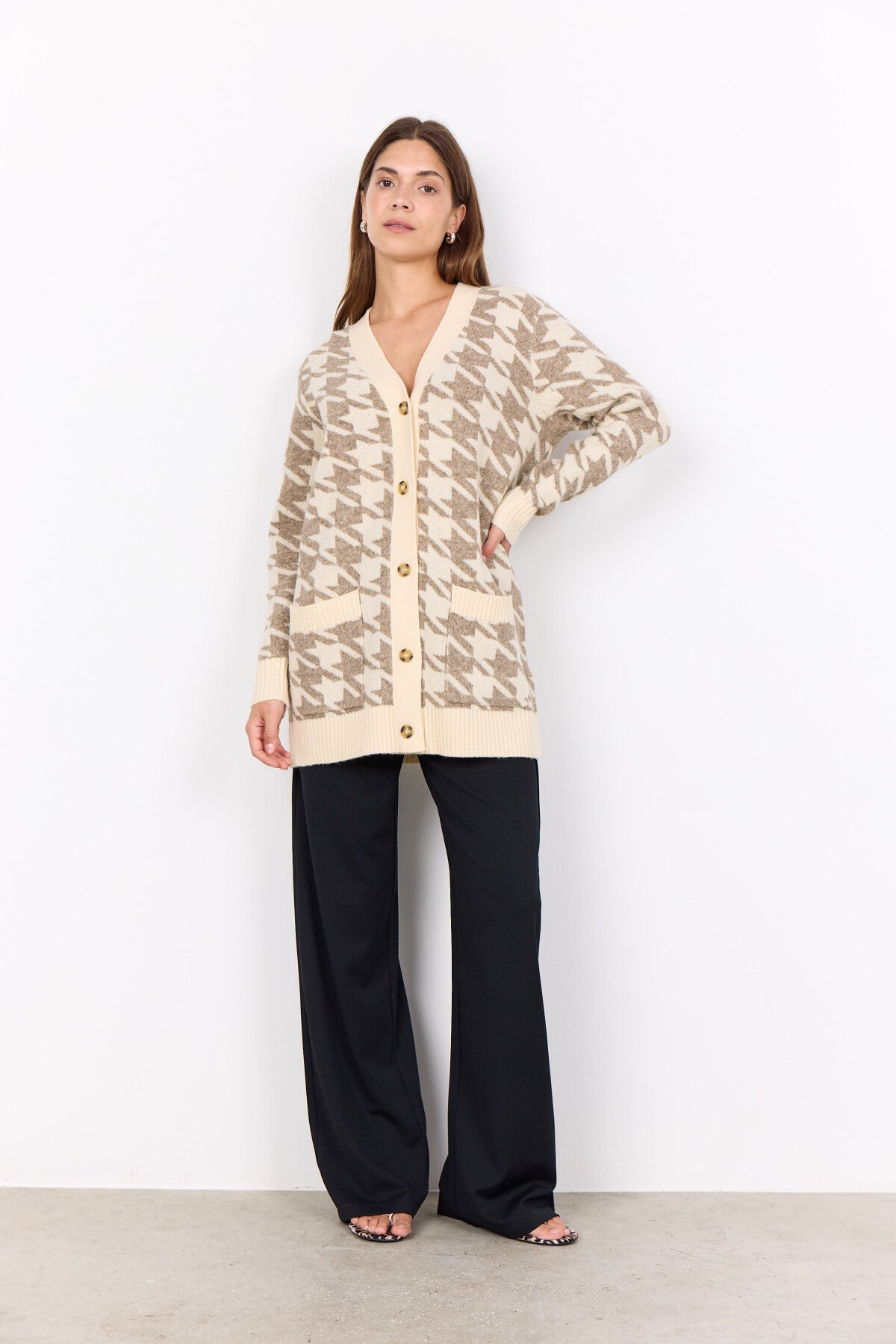 SC-INE 2 Cardigan Creme