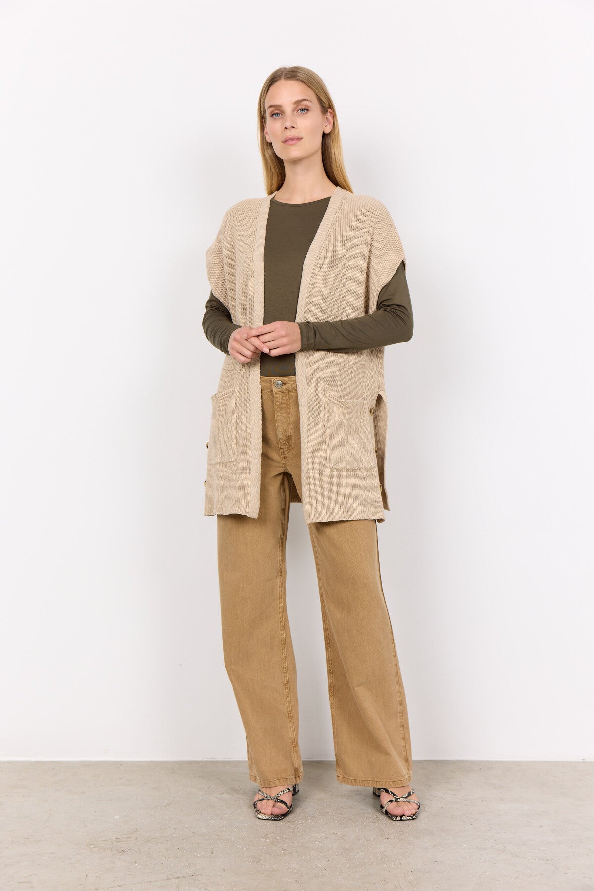 SC-JULIA 9 Cardigan Sand